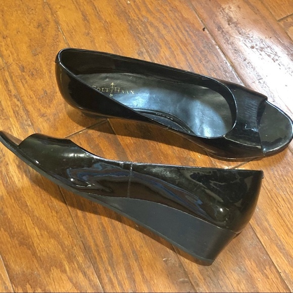 Cole Haan Black Patent Leather Wedge Peep Toe - Picture 2 of 8